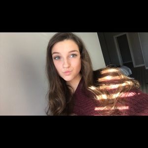 Meet your Posher, Alyssa